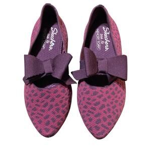 Skechers Flats Womens SZ 8 Burgundy Cleo Point Feline Slip On Bow Comfort Shoes